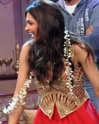 Shah Rukh Khan, Ali Asgar and Deepika Padukone