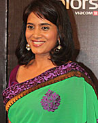 Sonali Kulkarni at Colors Screen Awards 2013