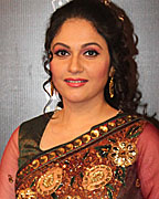 Gracy Singh at Colors Screen Awards 2013