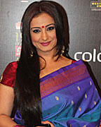 Divya Dutta at Colors Screen Awards 2013