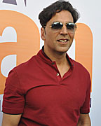 Akshay Kumar at DNA I Can Women`s Half Marathon 2013