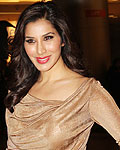 Sophie Choudhary at Dabangg 2 Premiere