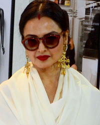 Rekha at Dabboo Ratnani 2016 Calendar Launch