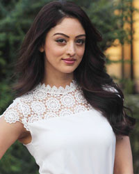 Sandeepa Dhar at Daisy Shah at Country Club Press Meet