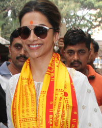 Deepika Padukone at Deepika Padukone Visits Siddhivinayak Temple