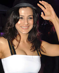 Amisha Patel at Desi Magic Poster Launch