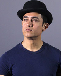 Aamir Khan at 'Dhoom 3' Trailer Launch Aamir Khan at 'Dhoom 3' Trailer Launch