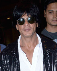 Shah Rukh Khan at Dilwale Cast Spotted at Airport