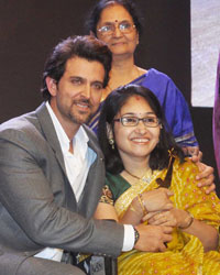 Hrithik Roshan at Dr Batra Positive Health Awards 2013