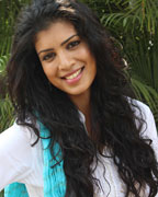 Tena Desae at Dussehra On Location