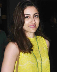 Soha Ali Khan at Easy Evening with Brad Sherwood and Colin Mochrie