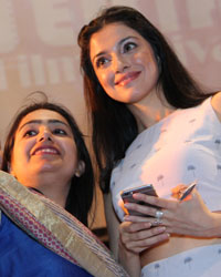 Divya Khosla Divya Khosla
