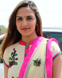 Esha Deol at Free Computer Education for Youth Launch