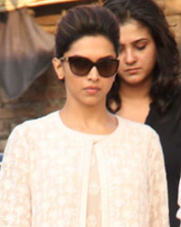 Deepika Padukone at Funeral of Bobby Chawla