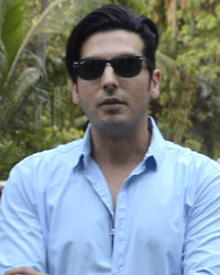 Zayed Khan at Funeral of Dara Singh Wife Surjit Kaur Randhawa