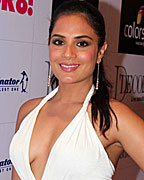 Richa Chadda at GR8 Women Awards 2013 Event