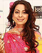 Juhi Chawla at GR8 Women Awards 2013