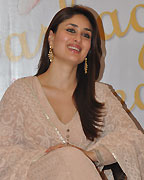 Kareena Kapoor at rh launch of Richa Lakhera's book 'Garbae Beat'