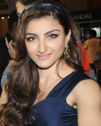 Soha Ali Khan at Glamour Style Walk 2013 Launch