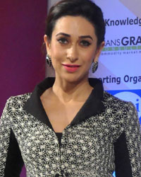 Karishma Kapoor at Global India 2013 Awards