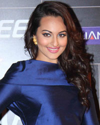 Sonakshi Sinha at Global Indian Music Awards 2014