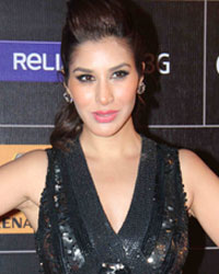 Sophie Choudhary at Global Indian Music Awards 2014