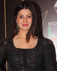 Kainaat Arora at Guild Awards 2015