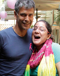 Milind Soman at HCG Pinkathon 2013 Event