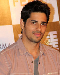 Sidharth Malhotra at Hasee Toh Phasee First Look Launch