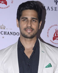 Sidharth Malhotra at Hello Hall of Fame Awards 2016