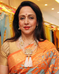 Hema Malini at Hema visits Neeta Lulla Store