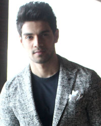 Sooraj Pancholi at Hero Promotion at F Bar and Lounge