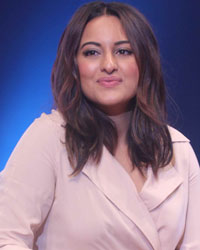 Sonakshi Sinha at Hindustan Times Scholarship Programme 2015 2016