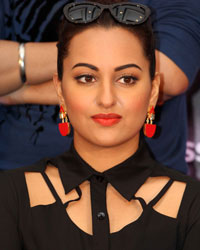 Sonakshi Sinha at Holiday Press Meet