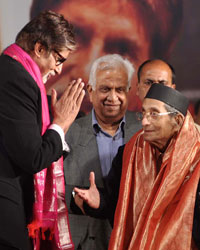 Amitabh Bachchan at Hridaynath Awards 2013