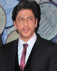 Shah Rukh Khan at ICICI NRI of The Year Award