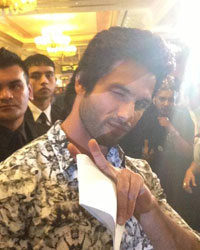 Shahid Kapoor at IIFA Awards 2013