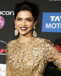 Deepika Padukone at IIFA Awards 2014