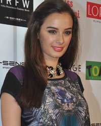 Evelyn Sharma at IRFW Collection Preview