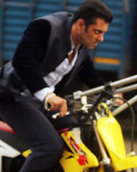 Salman Khan at Jai Ho Shoot