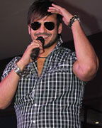 Vivek Oberoi at Jayantabhai Ki Love Story Promotion