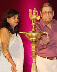 Kader Khan Awarded the Sahitya Shiromani Award