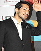 Dino Morea at Kai Po Che Premiere