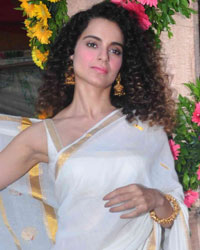 Kangana Ranaut at Kangana Visits Swami Vivekananda Math