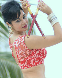 Kavita Verma Photo Shoot for Navratri