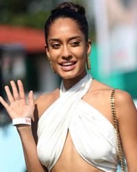 Lisa Haydon at Kingfisher Calendar 2014 Launch