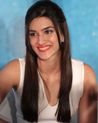 Kriti Sanon at Kriti Sanon at Gillette Venus Event