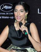 Sonam Kapoor and Namrata Soni Sonam Kapoor and Namrata Soni