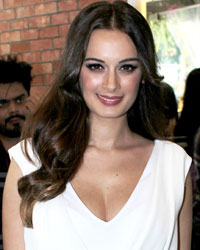 Evelyn Sharma at La Hair Affaire Launch