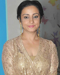 Divya Dutta at Launch of Art Center by Clap India